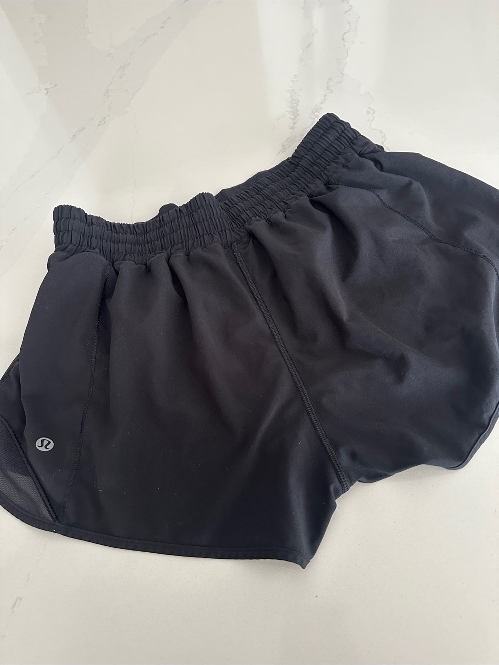 Lululemon Hotty Hot Shorts Black Shorts High-Rise 2.5 size 8 - Picture 4 of 6